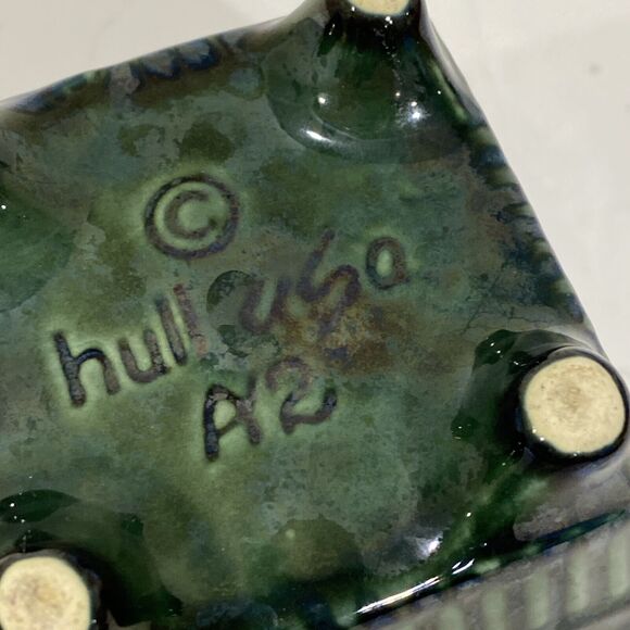 Hull USA Art Pottery Footed Planter #A2 Small Olive Green Drip Glaze Mid Century - Picture 9 of 9